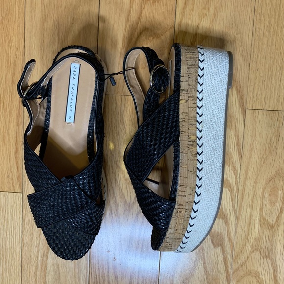 TRIBAL WEDGES - Picture 1 of 4